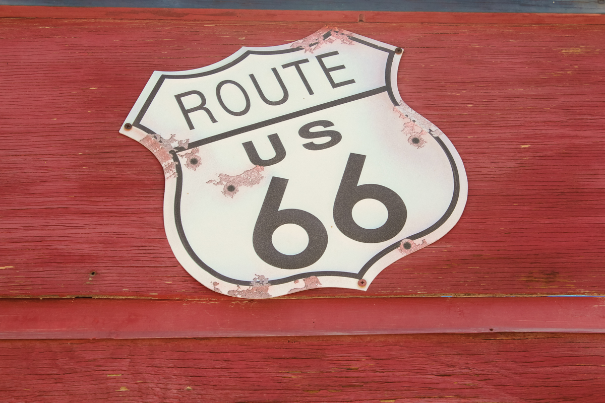 ROAD TRIP USA 2019 #5 / WILLIAMS / TRAVEL VLOG. Williams es en el condado de Coconino en el estado estadounidense de Arizona. Williams es la puerta sur de entrada al Gran Cañón con el legendario “Tren del Gran Cañón“ (Grand Canyon Railway). Williams es uno de los símbolos de “Histórica Ruta 66“. #Williams #Arizona #MainStreet #Coconino #GranCañón #TrendelGranCañón #Route66 #ruta66 #usa #eeuu #roadtrip #traveltrip #travel #voyage #viaje #roadtrippers #beautifuldestinations #landscape #mytraveldiary #ontheroad