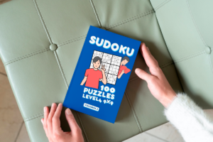 Sudoku Puzzle Book for Adults: 100 Sudoku Level 4 9x9 (Difficult Sudoku Books for Adults) - hundred all-new extra-challenging Sudoku puzzles - volume 2 Sudoku level 4 is a collection of hard sudoku problems. There are 100 classical Sudoku (9x9) puzzles and their solutions in this book. This sudoku is for experienced users only!!! Fill In Puzzles Book Killer Sudoku Logic 100 level 4 / evil Puzzles For Adults, Seniors And Killer Sudoku Brain Games for Adults. This book with hundreds of hours of fun inside makes a great gift! Sudoku helps keep your brain healthy and functioning well. Challenge yourself to finish all the puzzles without cheating! hundred all-new extra-challenging Sudoku puzzles.