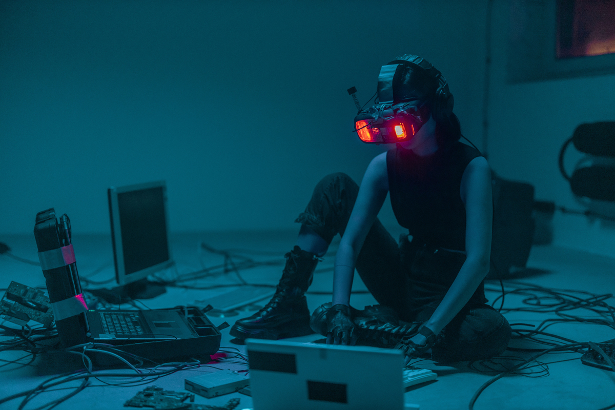 Literatura Cyberpunk y la Mujer del Futuro: Un Análisis de Personajes Femeninos en la Ciencia Ficción