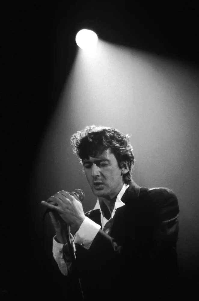 Bashung(s) - Documentaire: Un Viaje Íntimo a la Vida y Legado de un Ícono del Rock Francés. Descubriendo a Alain Bashung: Un Artista Único en el Panorama Musical Francés